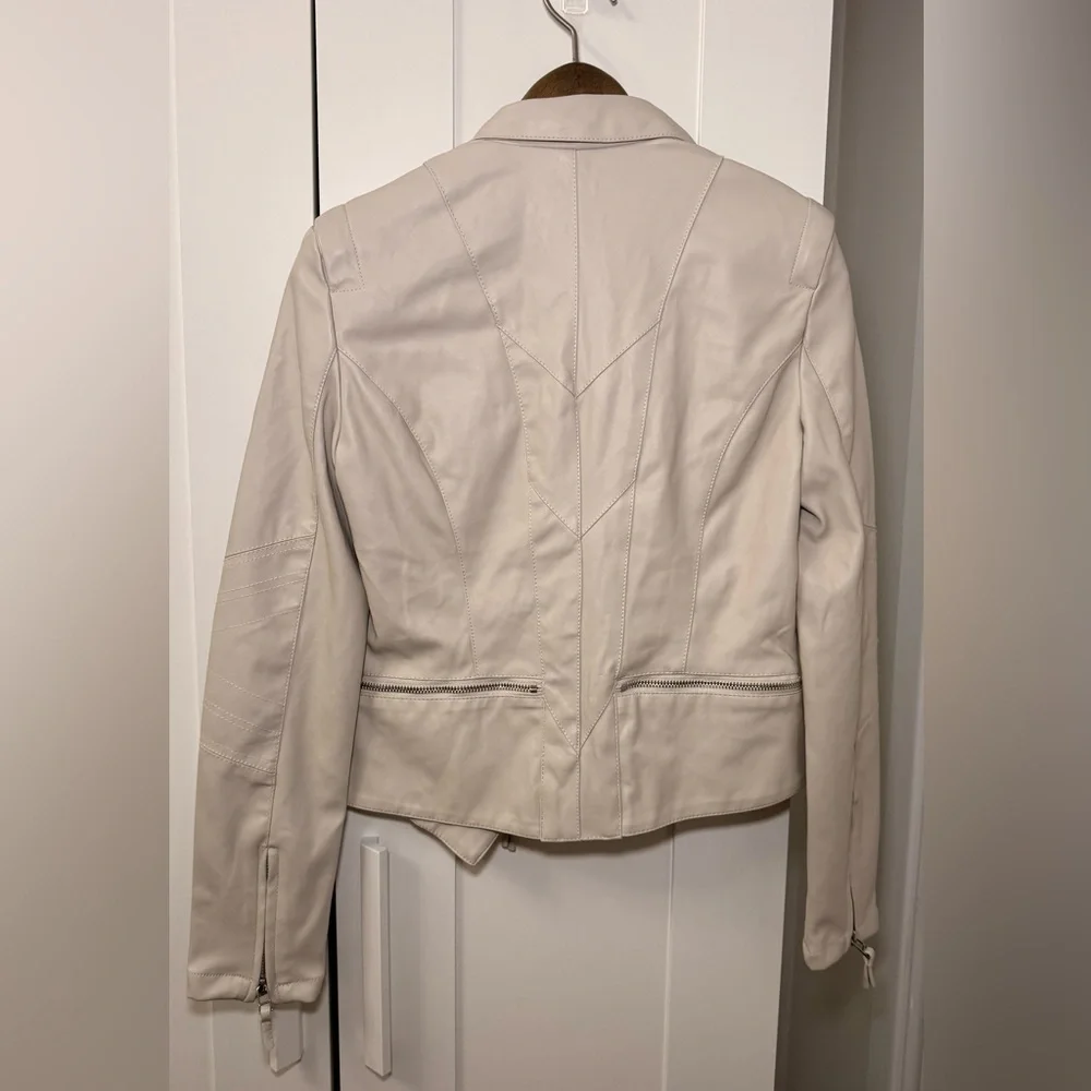 Blank NYC 🤍Cream Asymmetric Faux-Leather Moto Jacket - Picture 7 of 7
